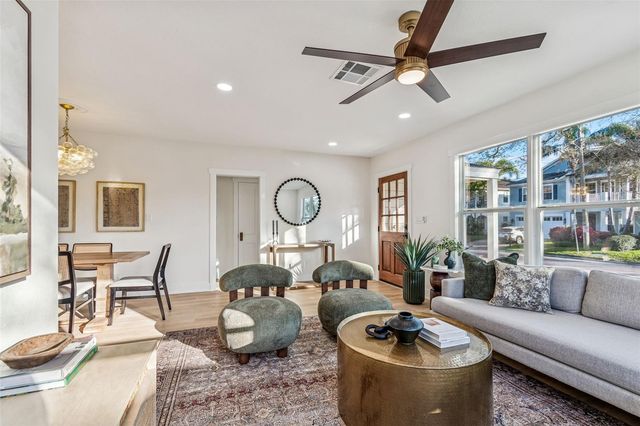 3511 W BARCELONA STREET, Tampa, FL 33629