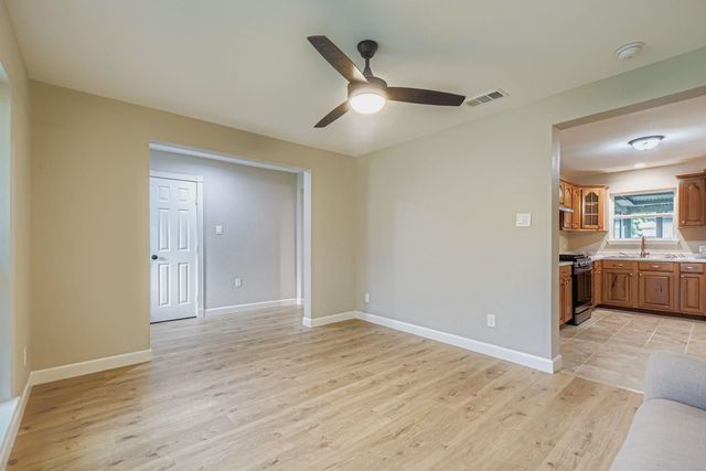 110 W Marguerita Drive, Garland, TX 75040