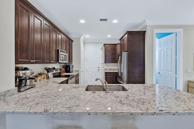 4624 Cadiz Circle, Palm Beach Gardens, FL 33418