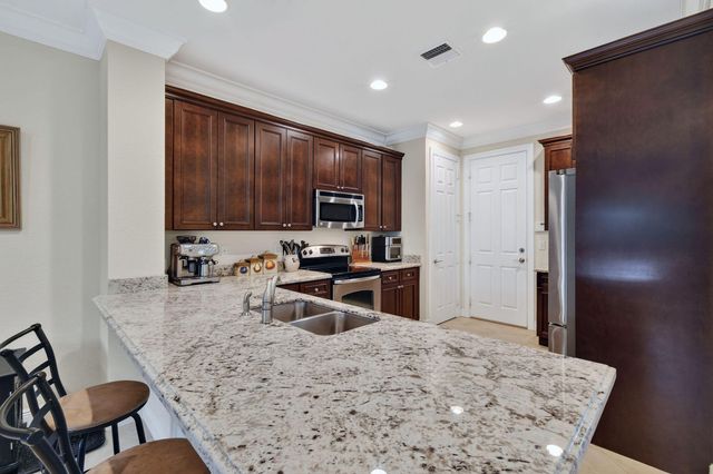 4624 Cadiz Circle, Palm Beach Gardens, FL 33418