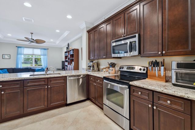 4624 Cadiz Circle, Palm Beach Gardens, FL 33418
