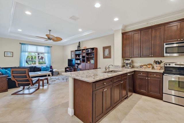 4624 Cadiz Circle, Palm Beach Gardens, FL 33418