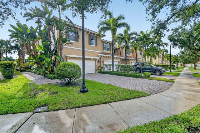 4624 Cadiz Circle, Palm Beach Gardens, FL 33418