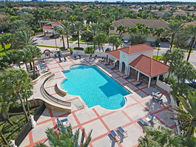 4624 Cadiz Circle, Palm Beach Gardens, FL 33418