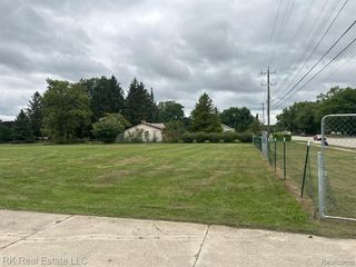 27365 Ryan Road, Warren, MI 48092