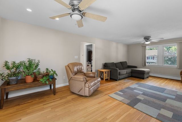 15 Mars Dr, Shrewsbury, MA 01545