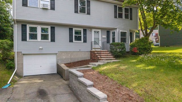 15 Mars Dr, Shrewsbury, MA 01545