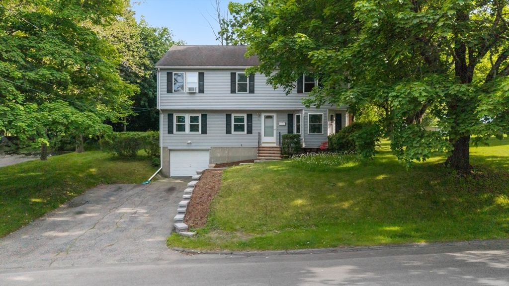 15 Mars Dr, Shrewsbury, MA 01545