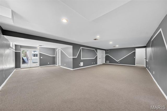 12123 Josephine Marie Drive, Maryland Heights, MO 63043