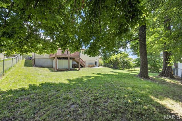 12123 Josephine Marie Drive, Maryland Heights, MO 63043