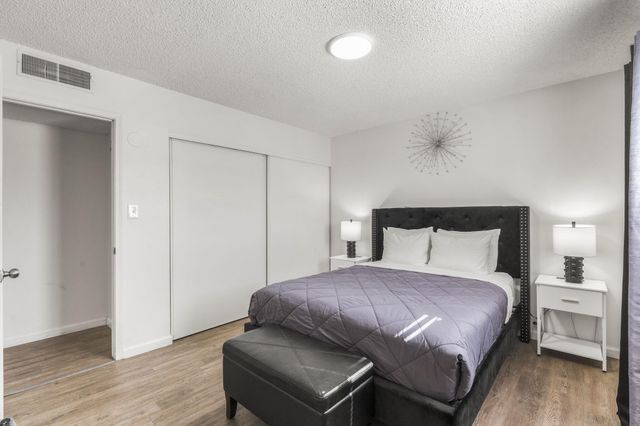 1708 Wheeler Avenue SE, Albuquerque, NM 87106