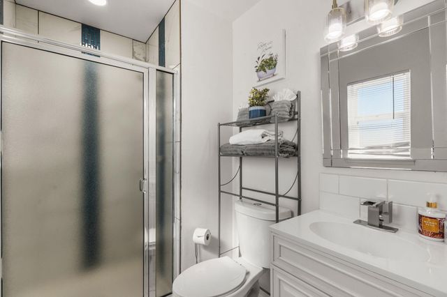 1708 Wheeler Avenue SE, Albuquerque, NM 87106