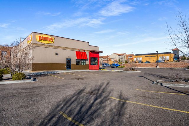 1708 Wheeler Avenue SE, Albuquerque, NM 87106