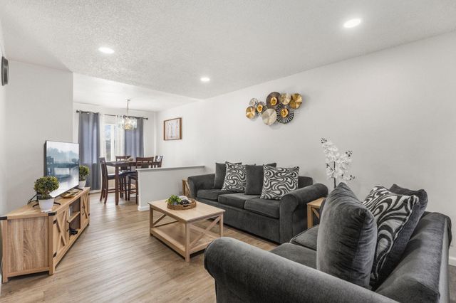 1708 Wheeler Avenue SE, Albuquerque, NM 87106