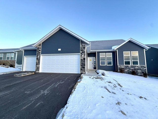 318 Julie Court, Belleville, WI 53508