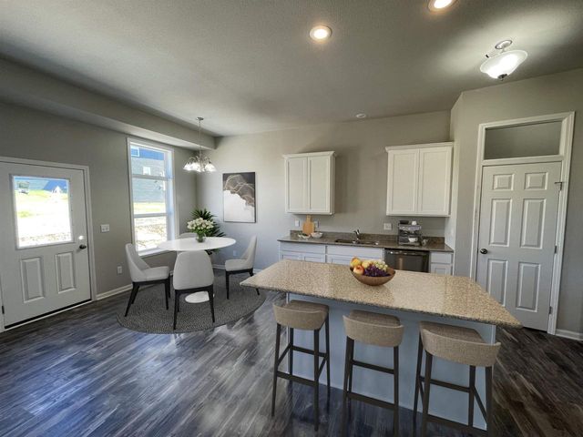 318 Julie Court, Belleville, WI 53508
