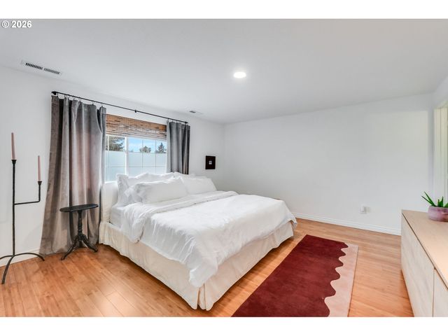 506 HAUSSLER Rd, Kelso, WA 98626