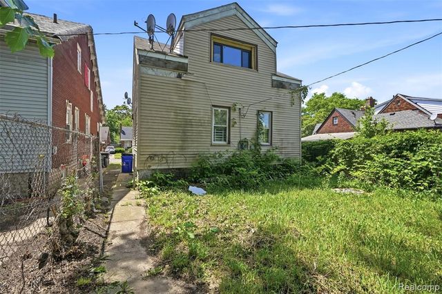 9388 Ward Street, Detroit, MI 48228