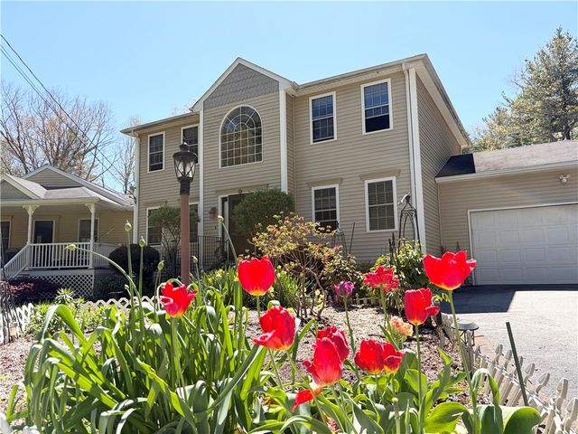 771 Gibson Hill Road, Coventry, RI 02827