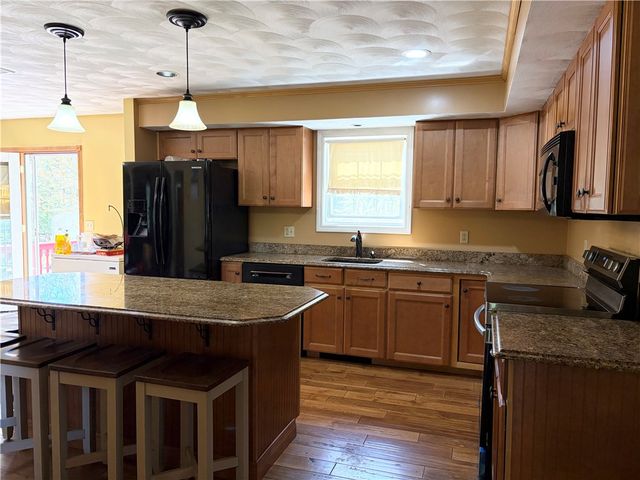 771 Gibson Hill Road, Coventry, RI 02827