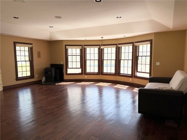 771 Gibson Hill Road, Coventry, RI 02827