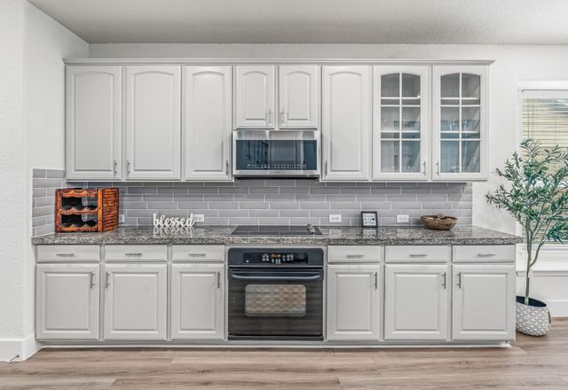 8011 Emperors Pass, Missouri City, TX 77459