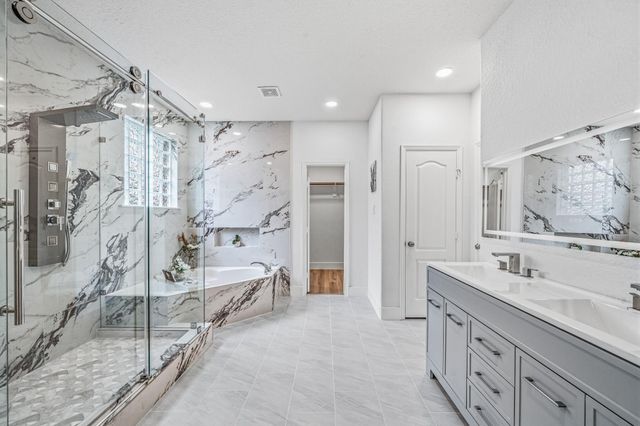 8011 Emperors Pass, Missouri City, TX 77459