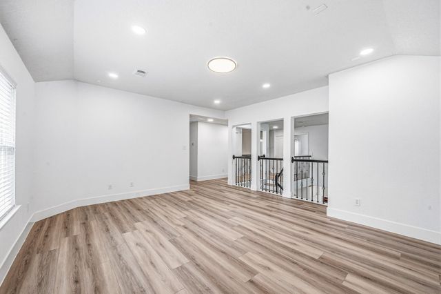 8011 Emperors Pass, Missouri City, TX 77459