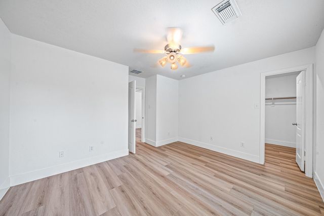 8011 Emperors Pass, Missouri City, TX 77459