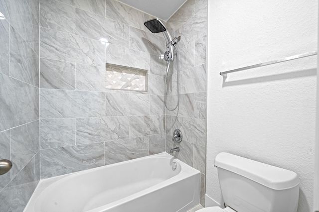 8011 Emperors Pass, Missouri City, TX 77459