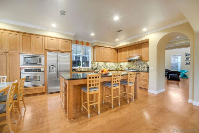 17135 Glen Aspen Dr, San Diego, CA 92127