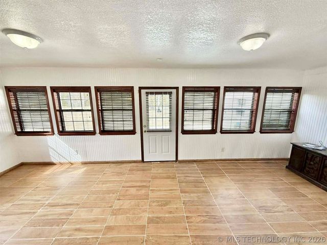 1193 Pyle Mountain Road, Mcalester, OK 74501