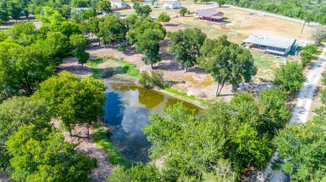 233 The Ranch RD, Del Valle, TX 78617