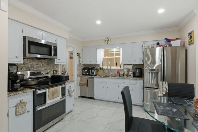 501 Cedarhill Ct, Antioch, TN 37013