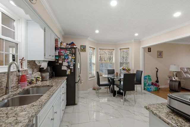 501 Cedarhill Ct, Antioch, TN 37013