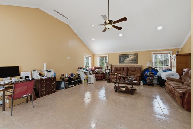 501 Cedarhill Ct, Antioch, TN 37013