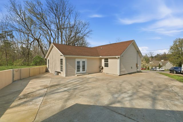 501 Cedarhill Ct, Antioch, TN 37013