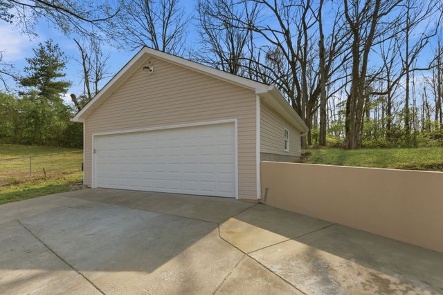 501 Cedarhill Ct, Antioch, TN 37013