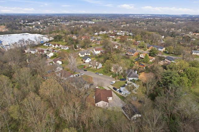 501 Cedarhill Ct, Antioch, TN 37013