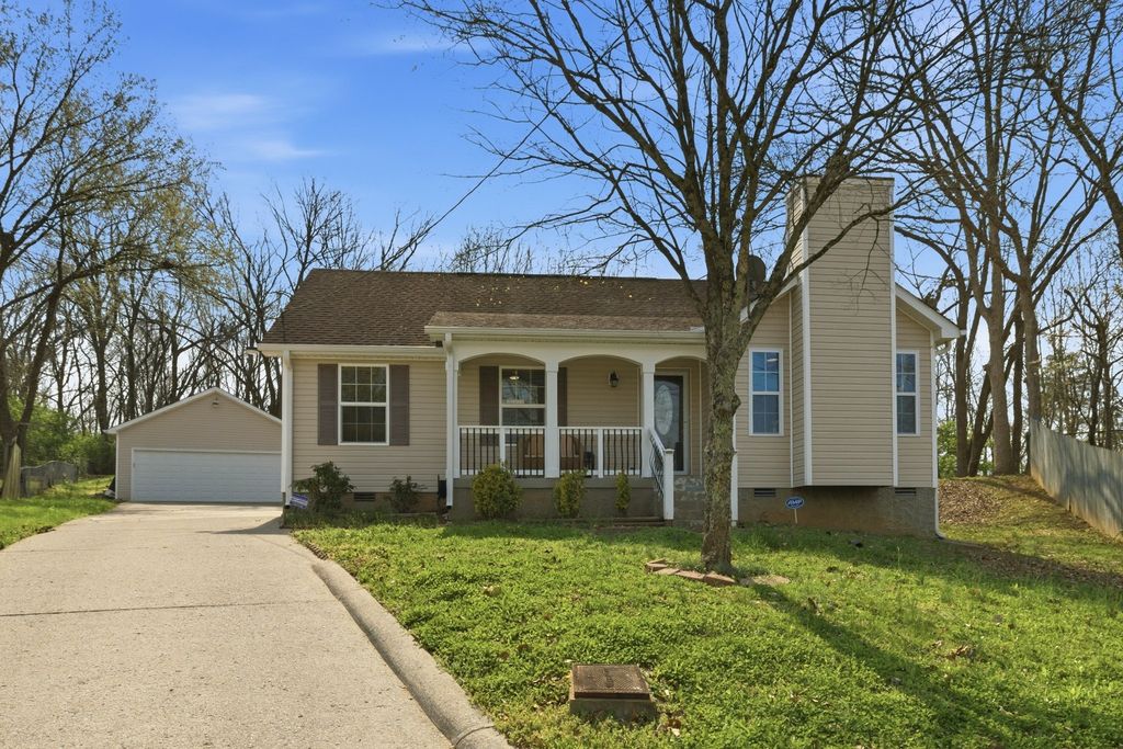 501 Cedarhill Ct, Antioch, TN 37013