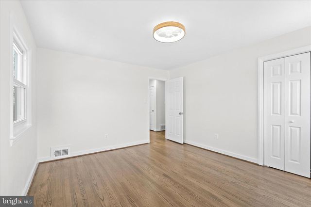 6913 WESTHAMPTON DR, Alexandria, VA 22307