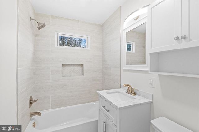 6913 WESTHAMPTON DR, Alexandria, VA 22307