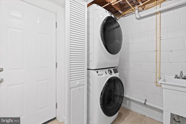 6913 WESTHAMPTON DR, Alexandria, VA 22307