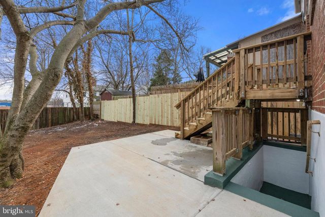 6913 WESTHAMPTON DR, Alexandria, VA 22307