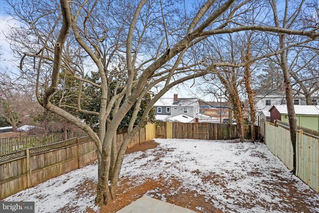 6913 WESTHAMPTON DR, Alexandria, VA 22307