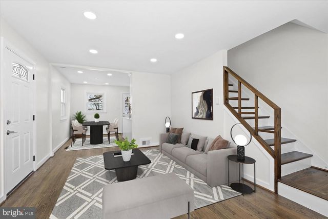 6913 WESTHAMPTON DR, Alexandria, VA 22307