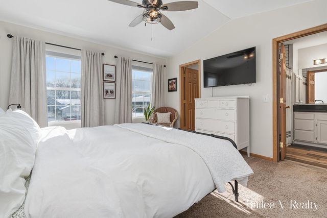 295 Settlers Pass NE, Cedar Springs, MI 49319