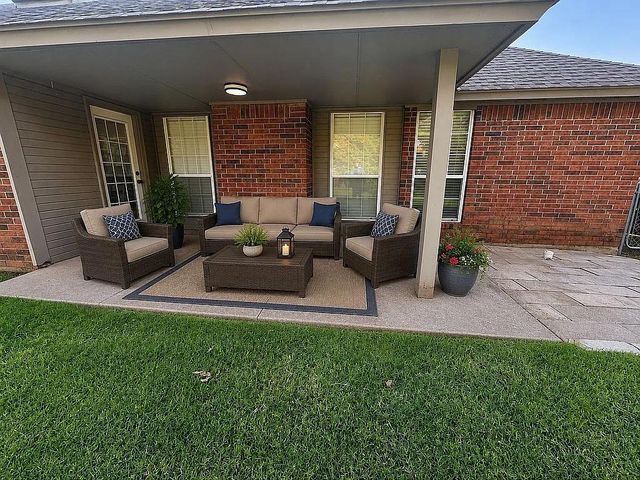 4013 Brownwood Lane, Norman, OK 73072