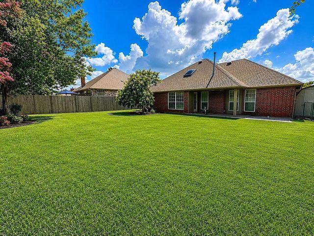 4013 Brownwood Lane, Norman, OK 73072