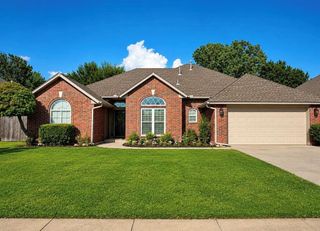 4013 Brownwood Lane, Norman, OK 73072